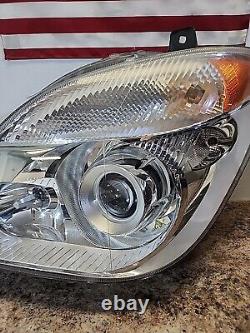 2007-2010 Mercedes Benz Sprinter Left Driver Side Xenon Headlight OEM NICE