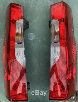 Véritable Mercedes Sprinter Deux Côtés Arrière Light & Ampoules Support & Ampoules Complètes